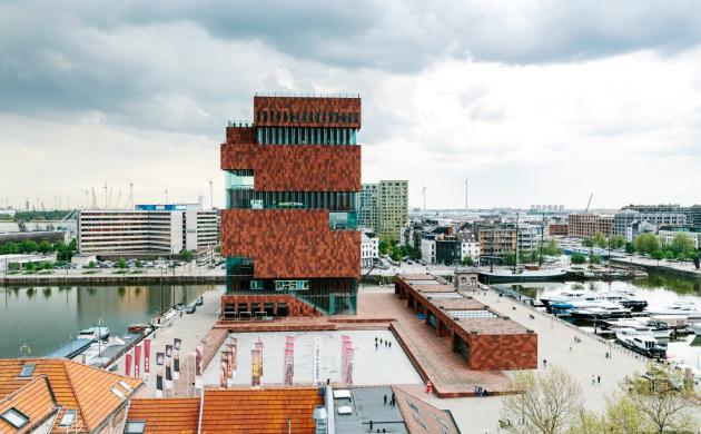 rood gebouw
