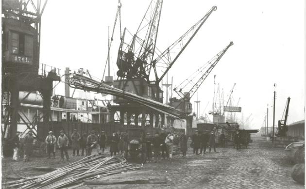 Foto van de draadstangkraan vroeger